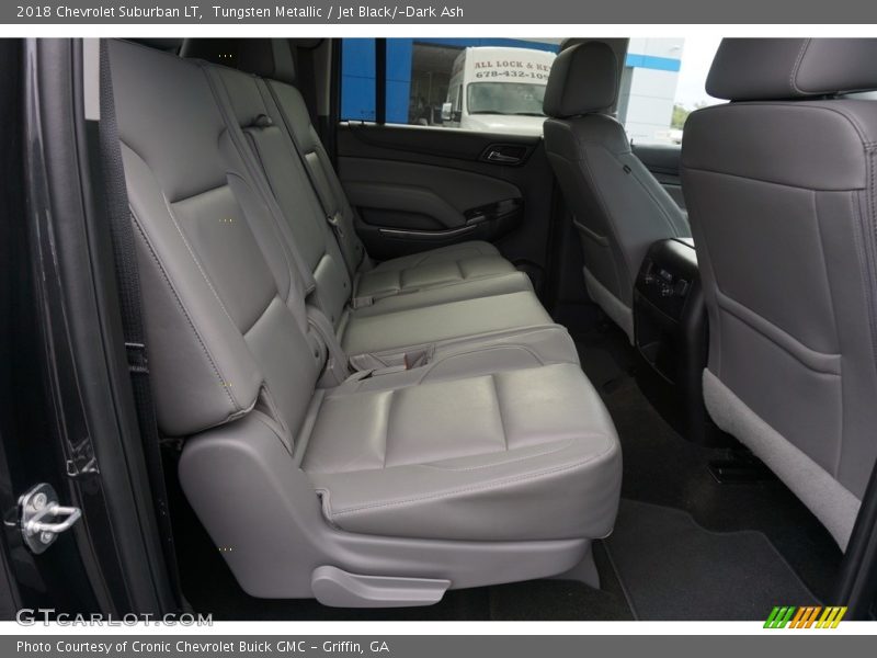 Tungsten Metallic / Jet Black/­Dark Ash 2018 Chevrolet Suburban LT