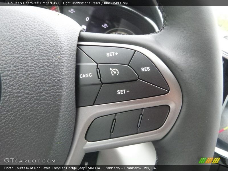 Light Brownstone Pearl / Black/Ski Grey 2019 Jeep Cherokee Limited 4x4
