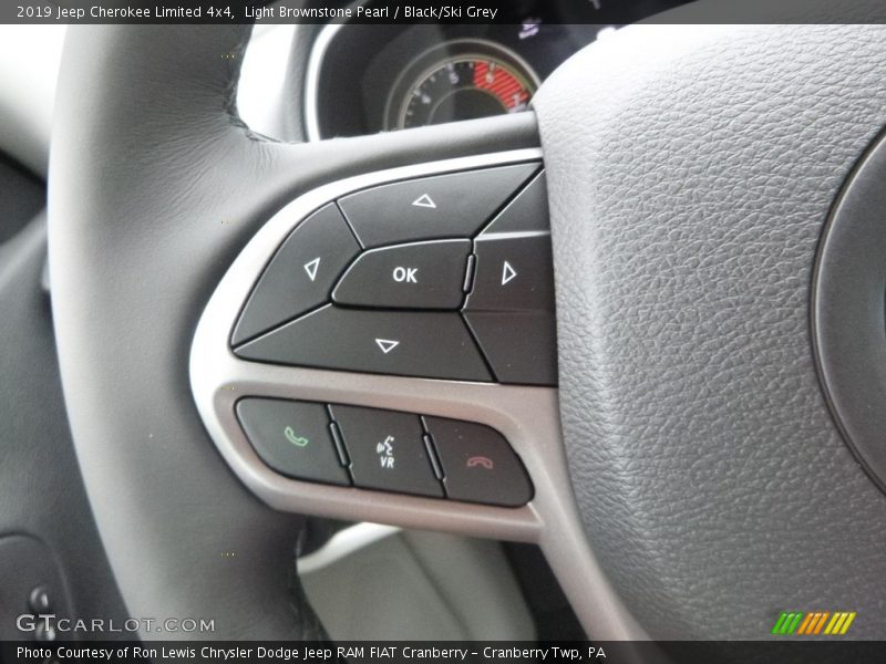 Light Brownstone Pearl / Black/Ski Grey 2019 Jeep Cherokee Limited 4x4