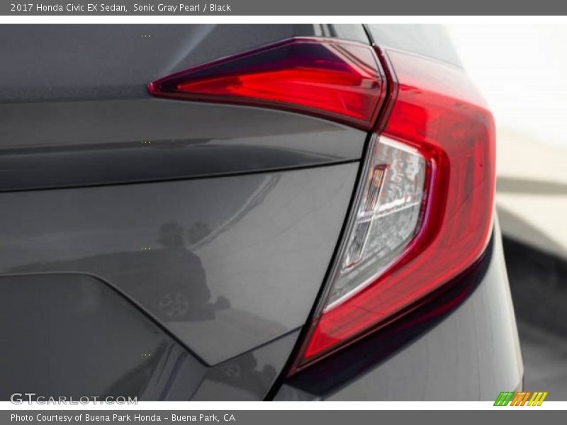 Sonic Gray Pearl / Black 2017 Honda Civic EX Sedan
