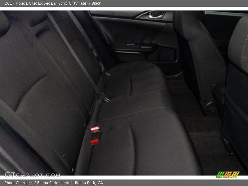Sonic Gray Pearl / Black 2017 Honda Civic EX Sedan