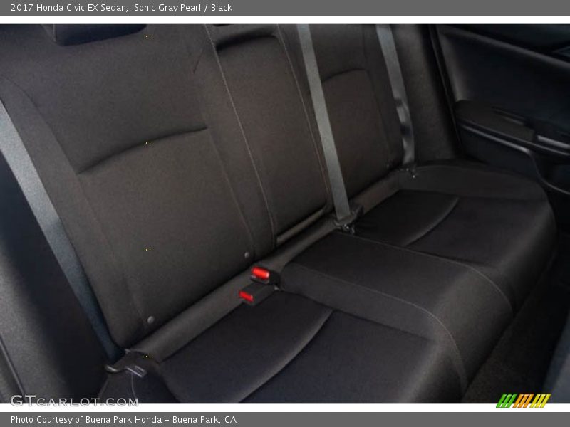 Sonic Gray Pearl / Black 2017 Honda Civic EX Sedan