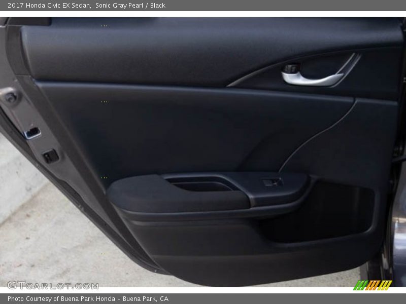 Sonic Gray Pearl / Black 2017 Honda Civic EX Sedan