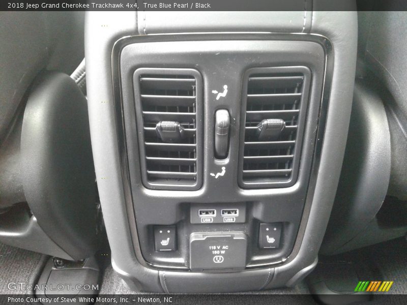 Controls of 2018 Grand Cherokee Trackhawk 4x4