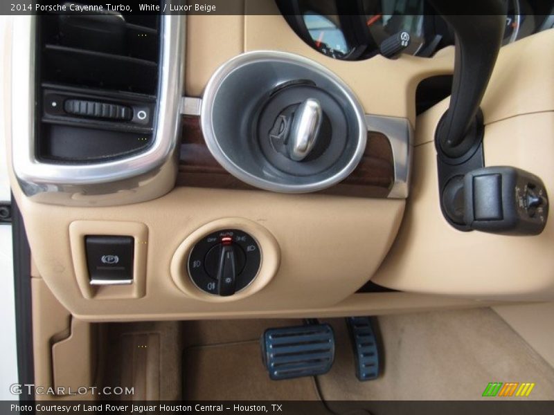 White / Luxor Beige 2014 Porsche Cayenne Turbo