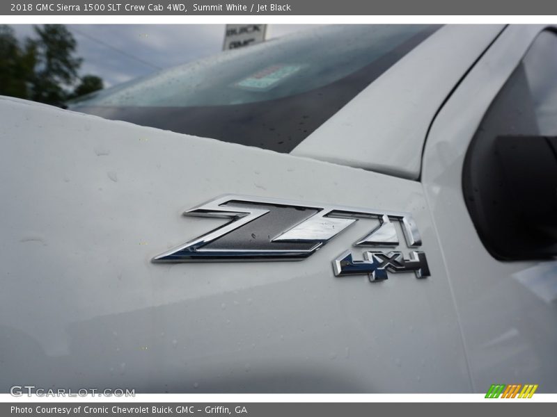 Summit White / Jet Black 2018 GMC Sierra 1500 SLT Crew Cab 4WD