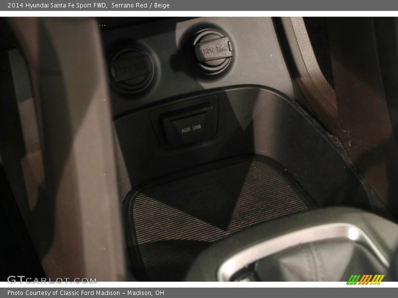 Serrano Red / Beige 2014 Hyundai Santa Fe Sport FWD