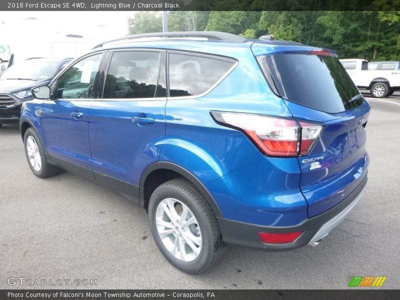 Lightning Blue / Charcoal Black 2018 Ford Escape SE 4WD