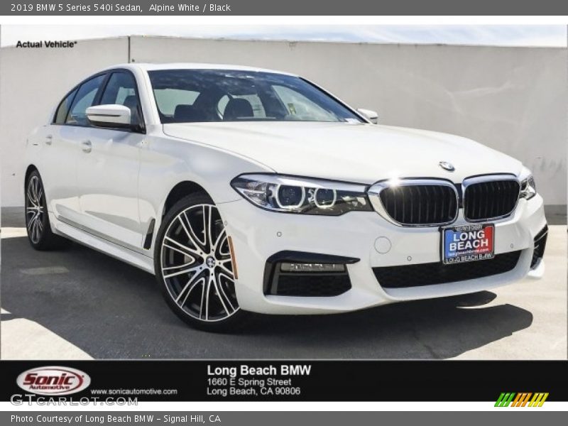 Alpine White / Black 2019 BMW 5 Series 540i Sedan