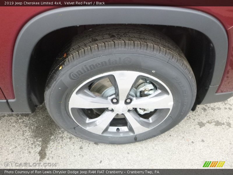 Velvet Red Pearl / Black 2019 Jeep Cherokee Limited 4x4