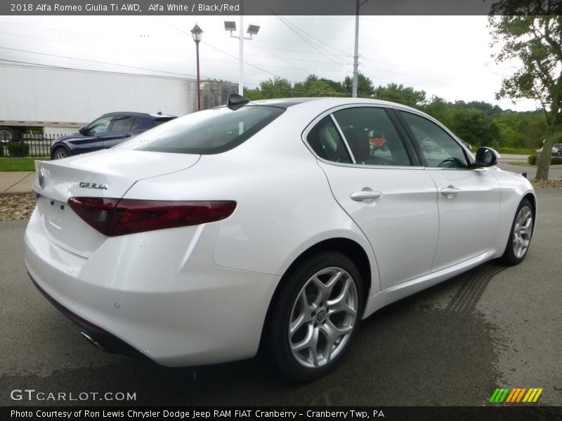 Alfa White / Black/Red 2018 Alfa Romeo Giulia Ti AWD