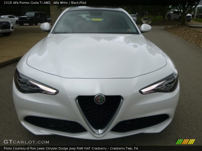 Alfa White / Black/Red 2018 Alfa Romeo Giulia Ti AWD