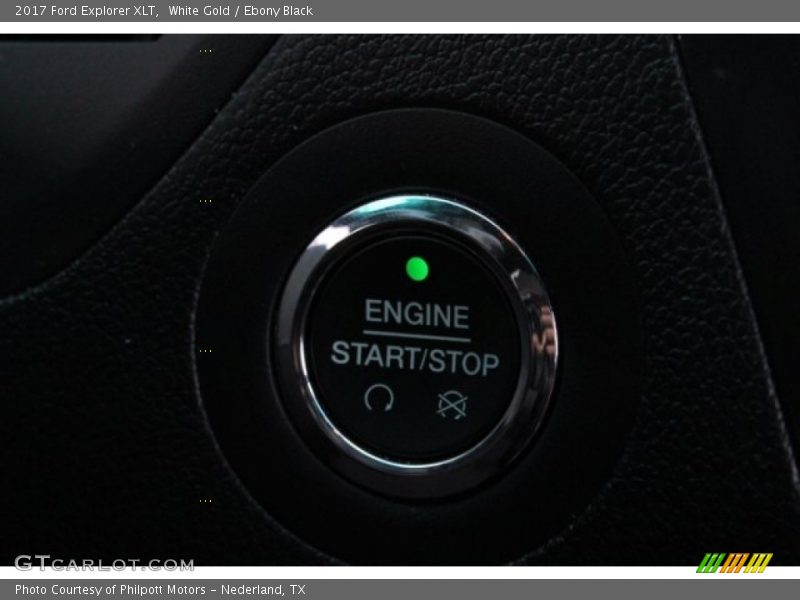 White Gold / Ebony Black 2017 Ford Explorer XLT