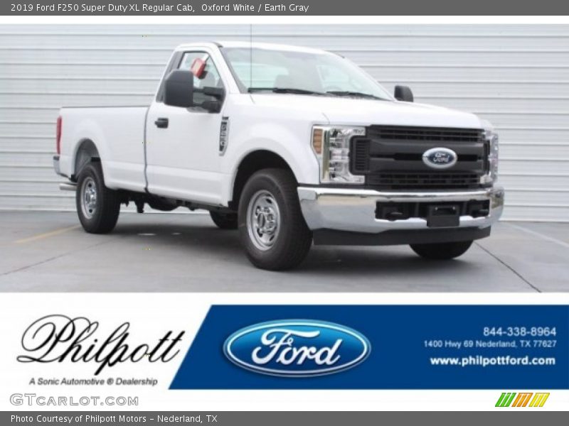 Oxford White / Earth Gray 2019 Ford F250 Super Duty XL Regular Cab