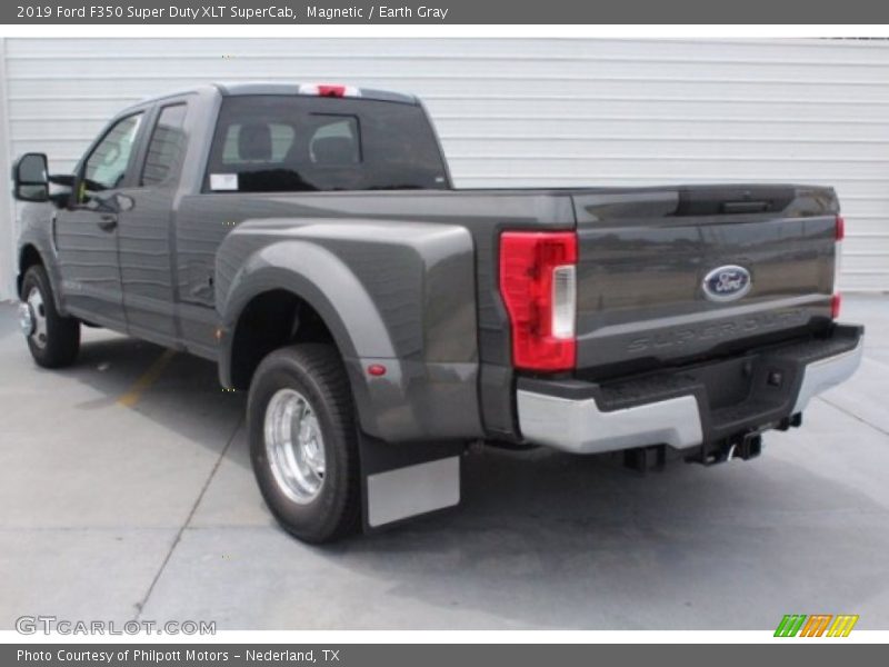 Magnetic / Earth Gray 2019 Ford F350 Super Duty XLT SuperCab