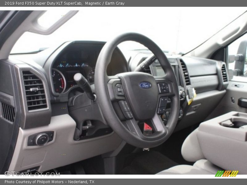 Magnetic / Earth Gray 2019 Ford F350 Super Duty XLT SuperCab