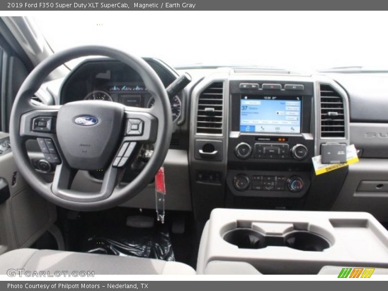 Magnetic / Earth Gray 2019 Ford F350 Super Duty XLT SuperCab