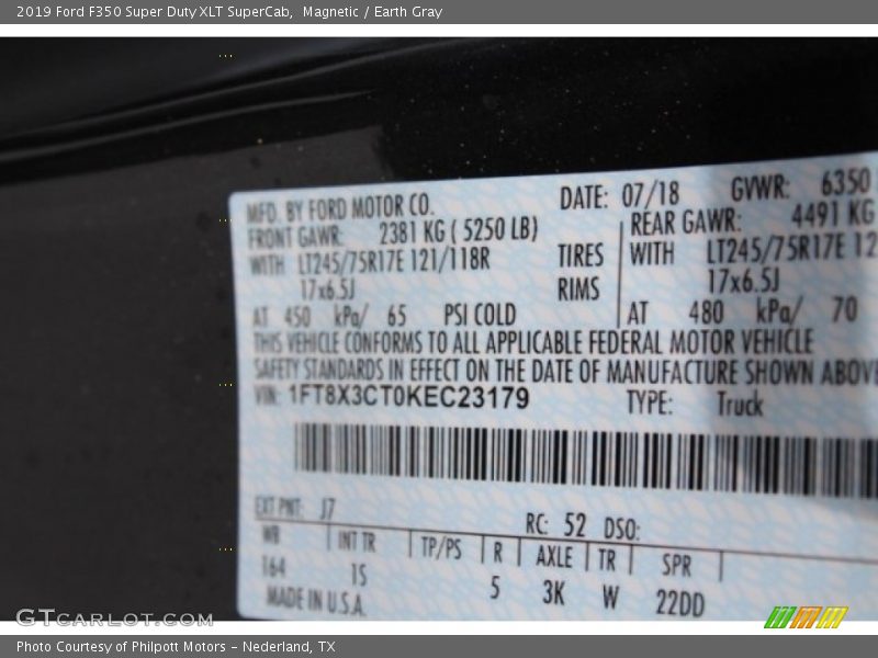 2019 F350 Super Duty XLT SuperCab Magnetic Color Code J7