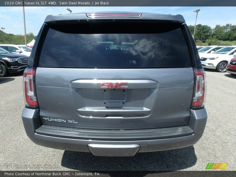 Satin Steel Metallic / Jet Black 2019 GMC Yukon XL SLT 4WD