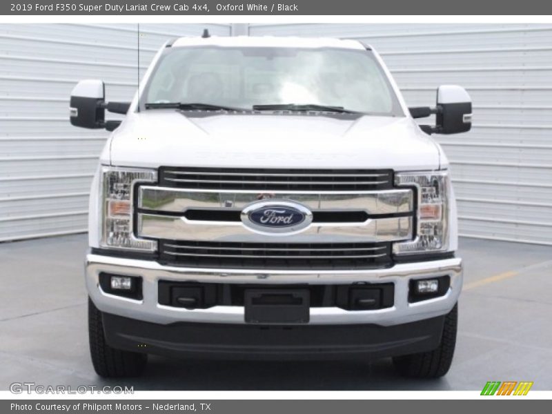 Oxford White / Black 2019 Ford F350 Super Duty Lariat Crew Cab 4x4