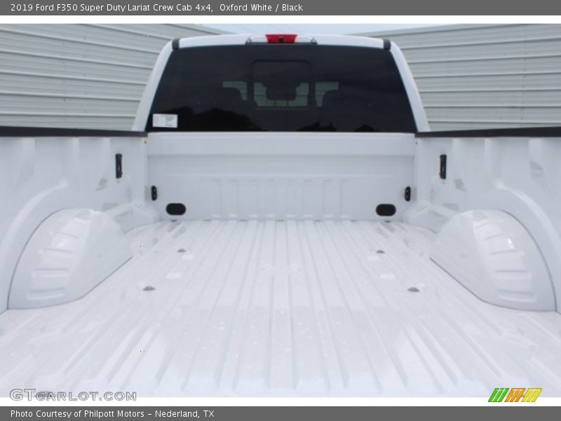 Oxford White / Black 2019 Ford F350 Super Duty Lariat Crew Cab 4x4