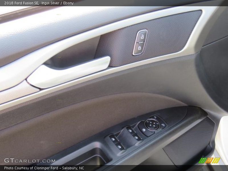 Ingot Silver / Ebony 2018 Ford Fusion SE