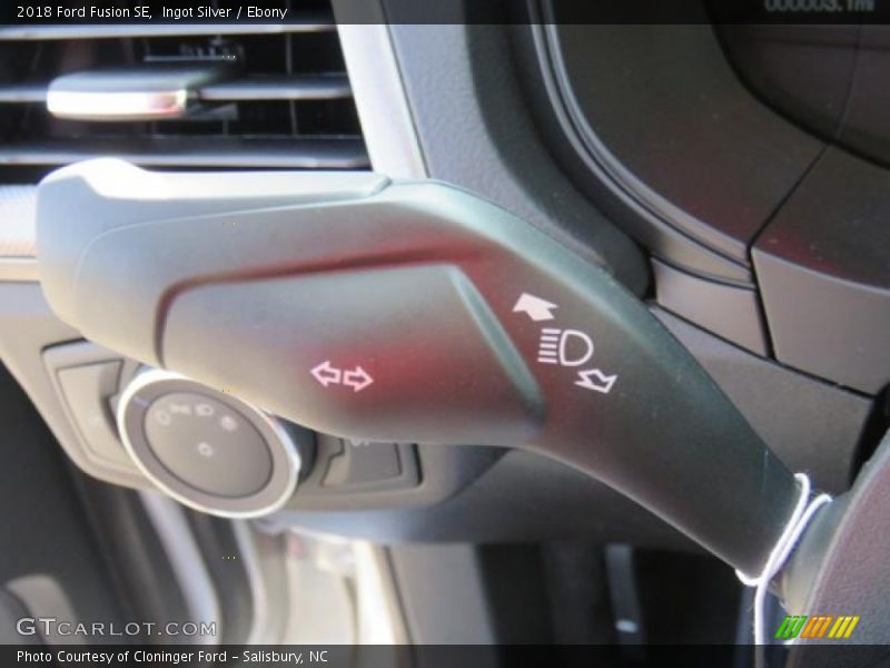 Ingot Silver / Ebony 2018 Ford Fusion SE