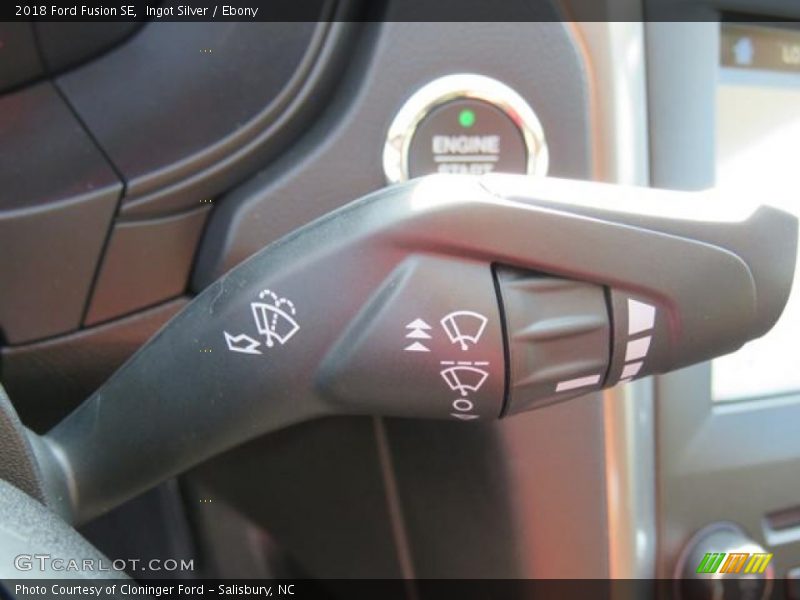 Ingot Silver / Ebony 2018 Ford Fusion SE