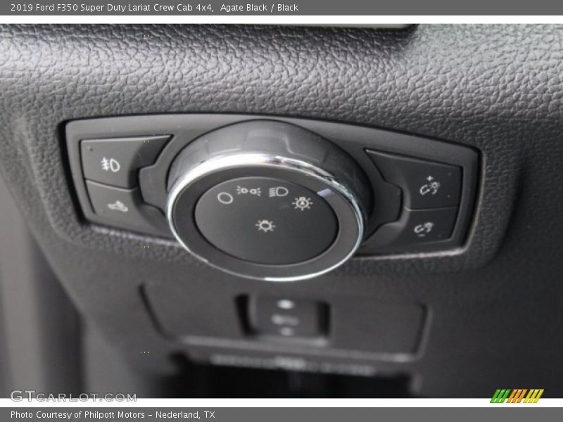 Controls of 2019 F350 Super Duty Lariat Crew Cab 4x4