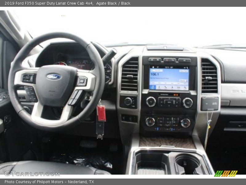 Dashboard of 2019 F350 Super Duty Lariat Crew Cab 4x4