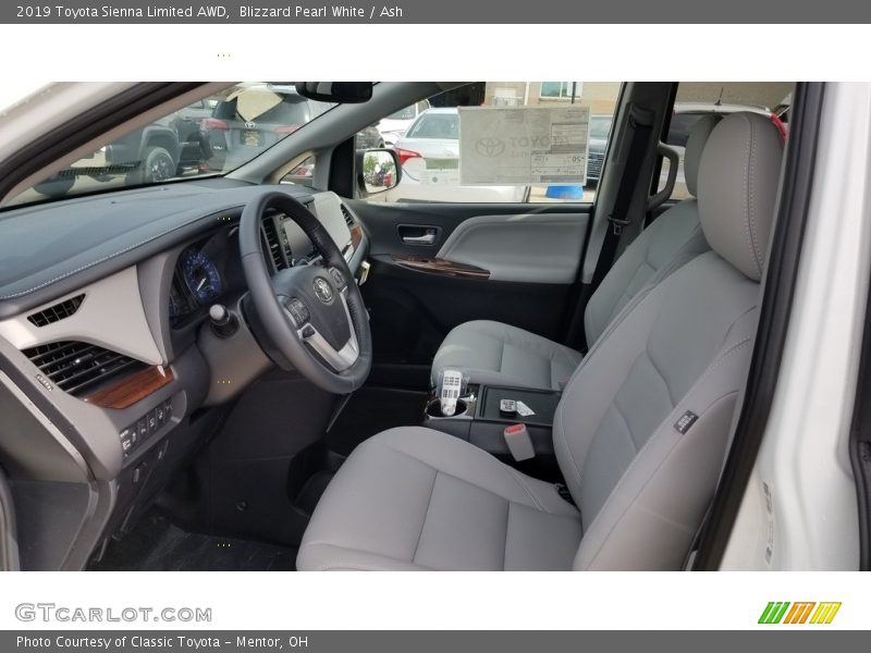 Front Seat of 2019 Sienna Limited AWD