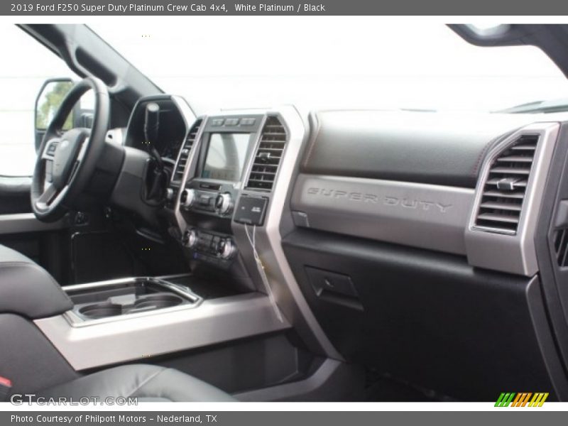 White Platinum / Black 2019 Ford F250 Super Duty Platinum Crew Cab 4x4