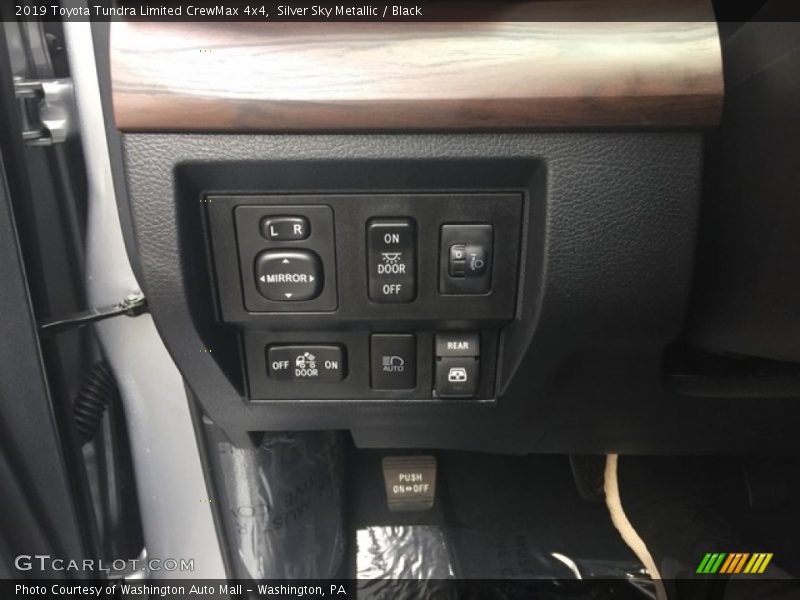Silver Sky Metallic / Black 2019 Toyota Tundra Limited CrewMax 4x4