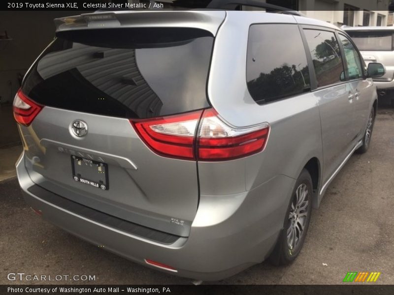 Celestial Silver Metallic / Ash 2019 Toyota Sienna XLE