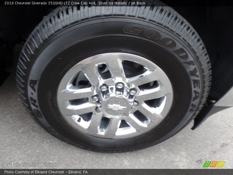 Silver Ice Metallic / Jet Black 2019 Chevrolet Silverado 3500HD LTZ Crew Cab 4x4