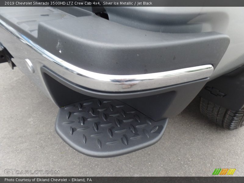 Silver Ice Metallic / Jet Black 2019 Chevrolet Silverado 3500HD LTZ Crew Cab 4x4