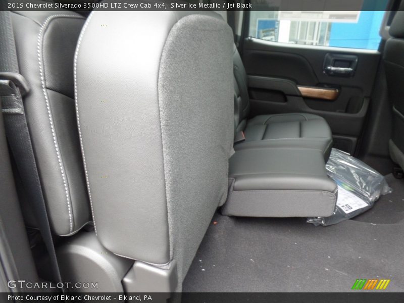 Silver Ice Metallic / Jet Black 2019 Chevrolet Silverado 3500HD LTZ Crew Cab 4x4