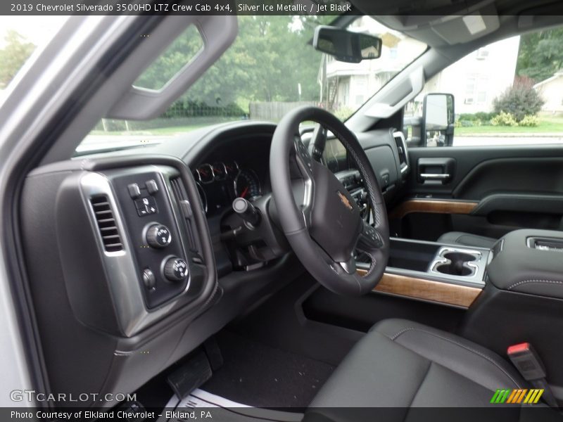 Silver Ice Metallic / Jet Black 2019 Chevrolet Silverado 3500HD LTZ Crew Cab 4x4