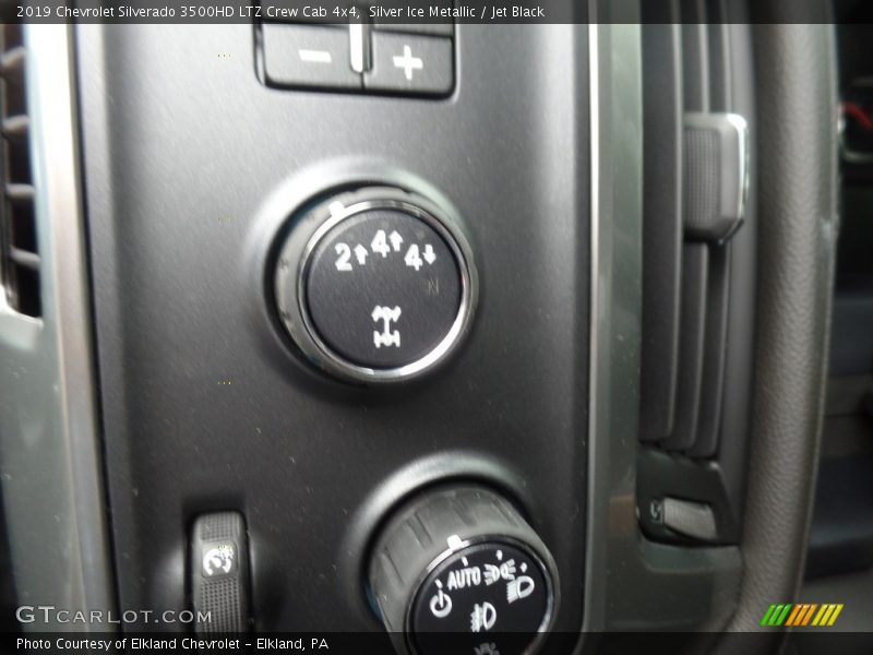Silver Ice Metallic / Jet Black 2019 Chevrolet Silverado 3500HD LTZ Crew Cab 4x4
