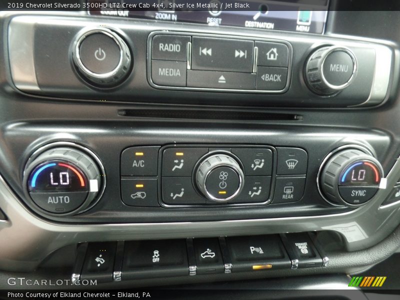 Silver Ice Metallic / Jet Black 2019 Chevrolet Silverado 3500HD LTZ Crew Cab 4x4