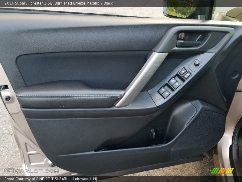 Burnished Bronze Metallic / Black 2016 Subaru Forester 2.5i