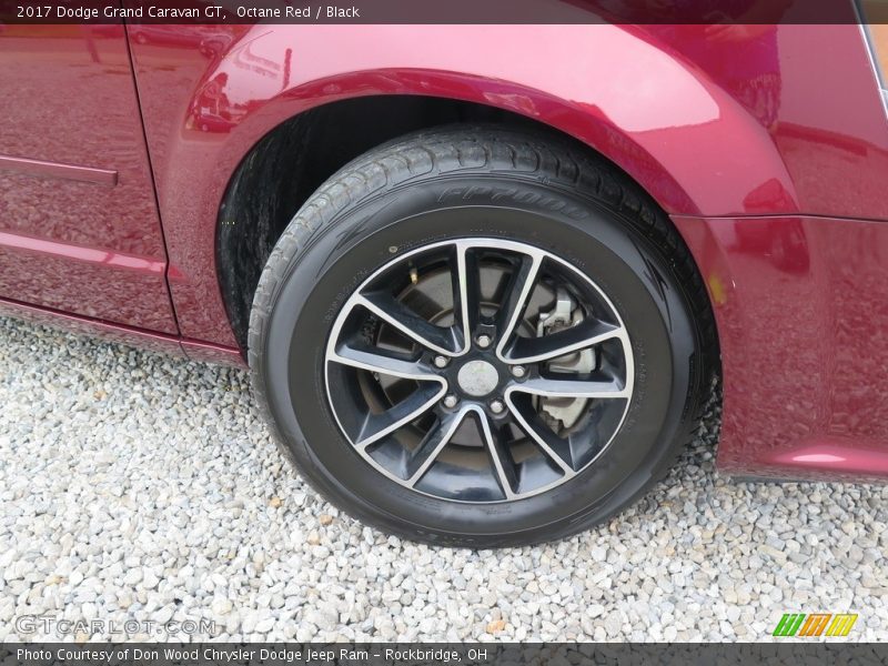 Octane Red / Black 2017 Dodge Grand Caravan GT