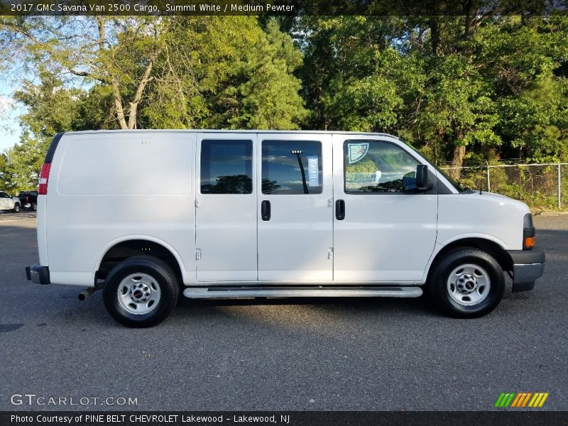 Summit White / Medium Pewter 2017 GMC Savana Van 2500 Cargo