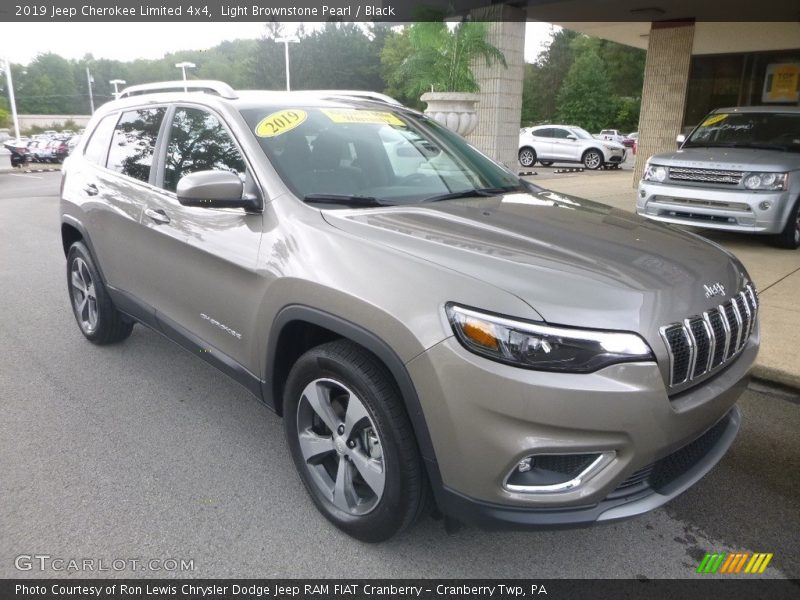 Light Brownstone Pearl / Black 2019 Jeep Cherokee Limited 4x4