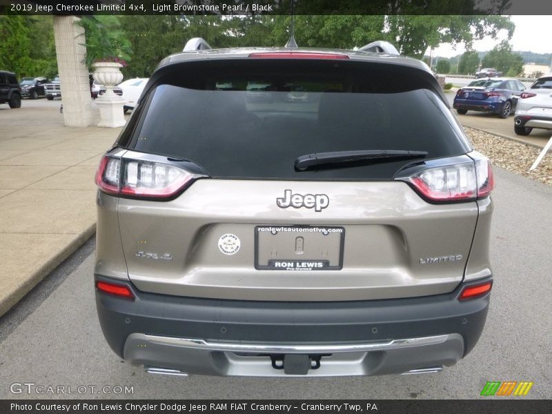 Light Brownstone Pearl / Black 2019 Jeep Cherokee Limited 4x4