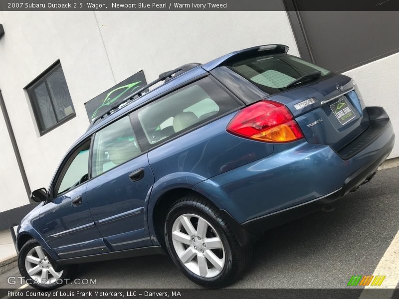 Newport Blue Pearl / Warm Ivory Tweed 2007 Subaru Outback 2.5i Wagon