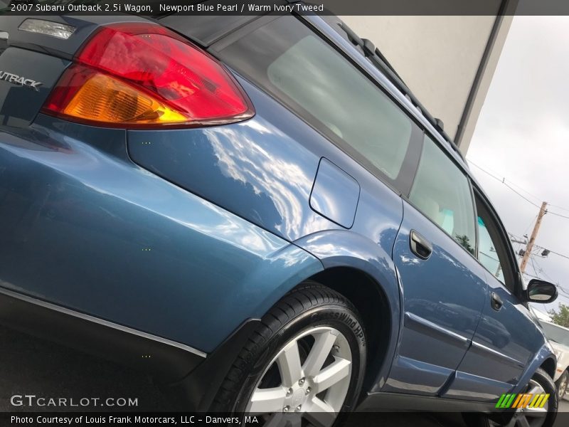 Newport Blue Pearl / Warm Ivory Tweed 2007 Subaru Outback 2.5i Wagon
