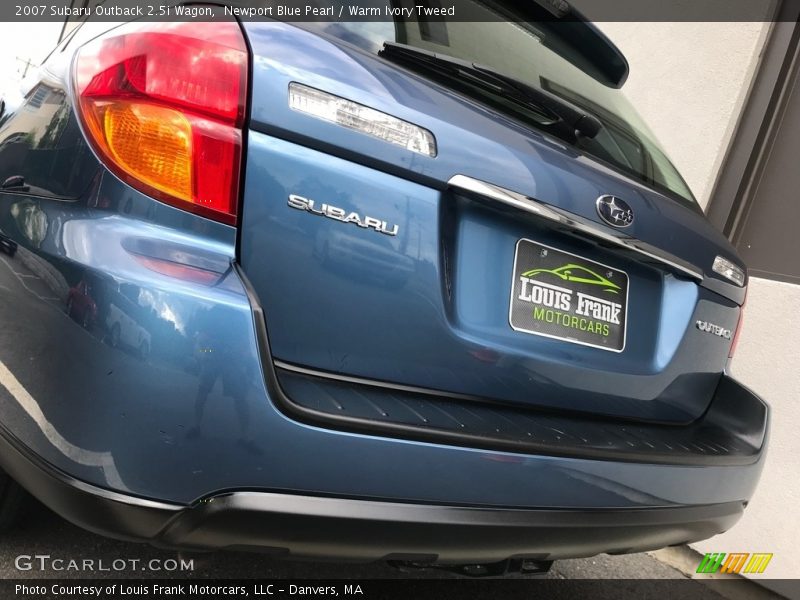 Newport Blue Pearl / Warm Ivory Tweed 2007 Subaru Outback 2.5i Wagon