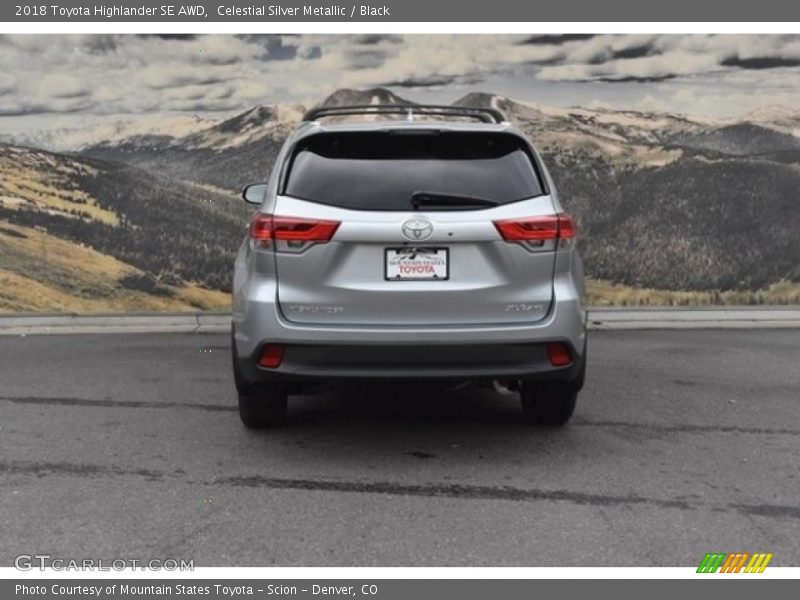 Celestial Silver Metallic / Black 2018 Toyota Highlander SE AWD