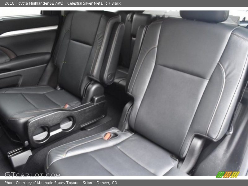 Celestial Silver Metallic / Black 2018 Toyota Highlander SE AWD